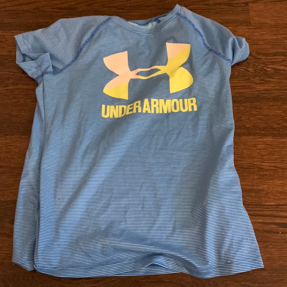 athletic shirt